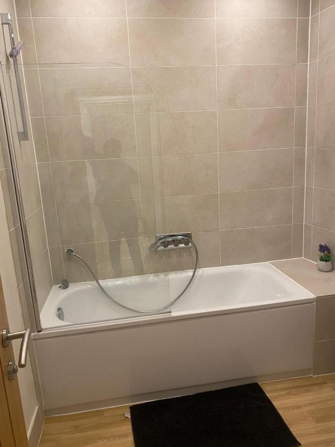 לונדון I&J Suites מראה חיצוני תמונה